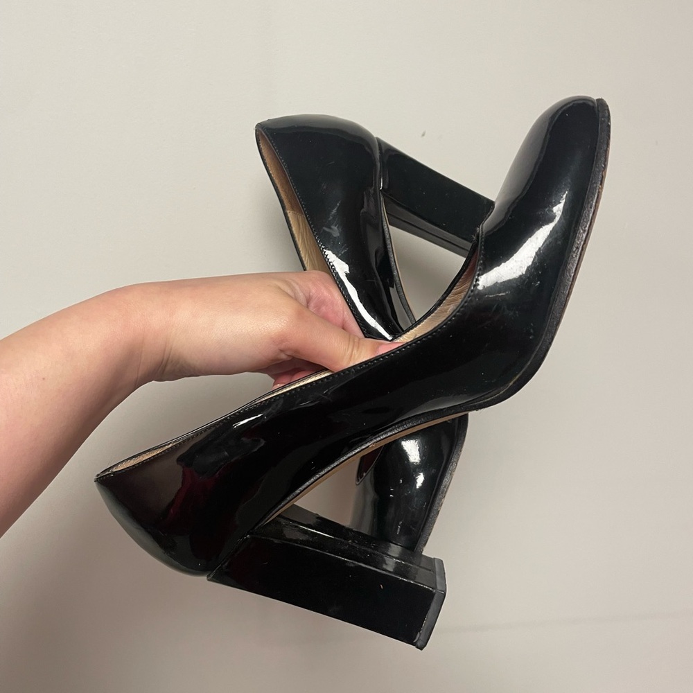 Elegant Black Women's Pumps